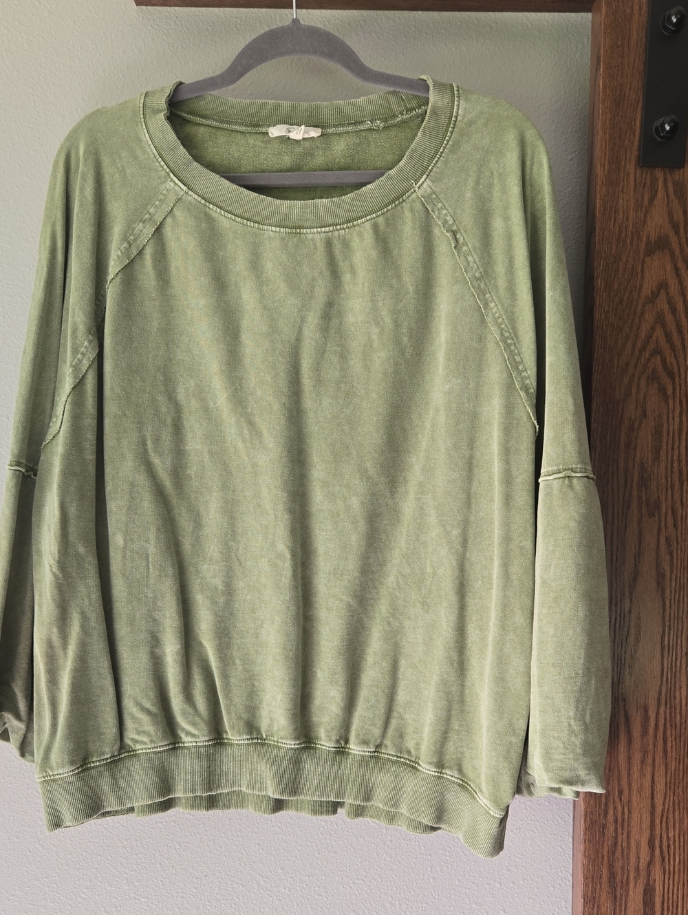 easel Olive Green Relaxed Pullover Sweatshirt